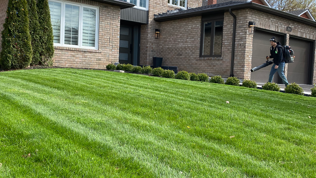 Dependable Lawn Care | 1161 Thoresby Dr, Oakville, ON L6J 7M8, Canada | Phone: (905) 236-2273