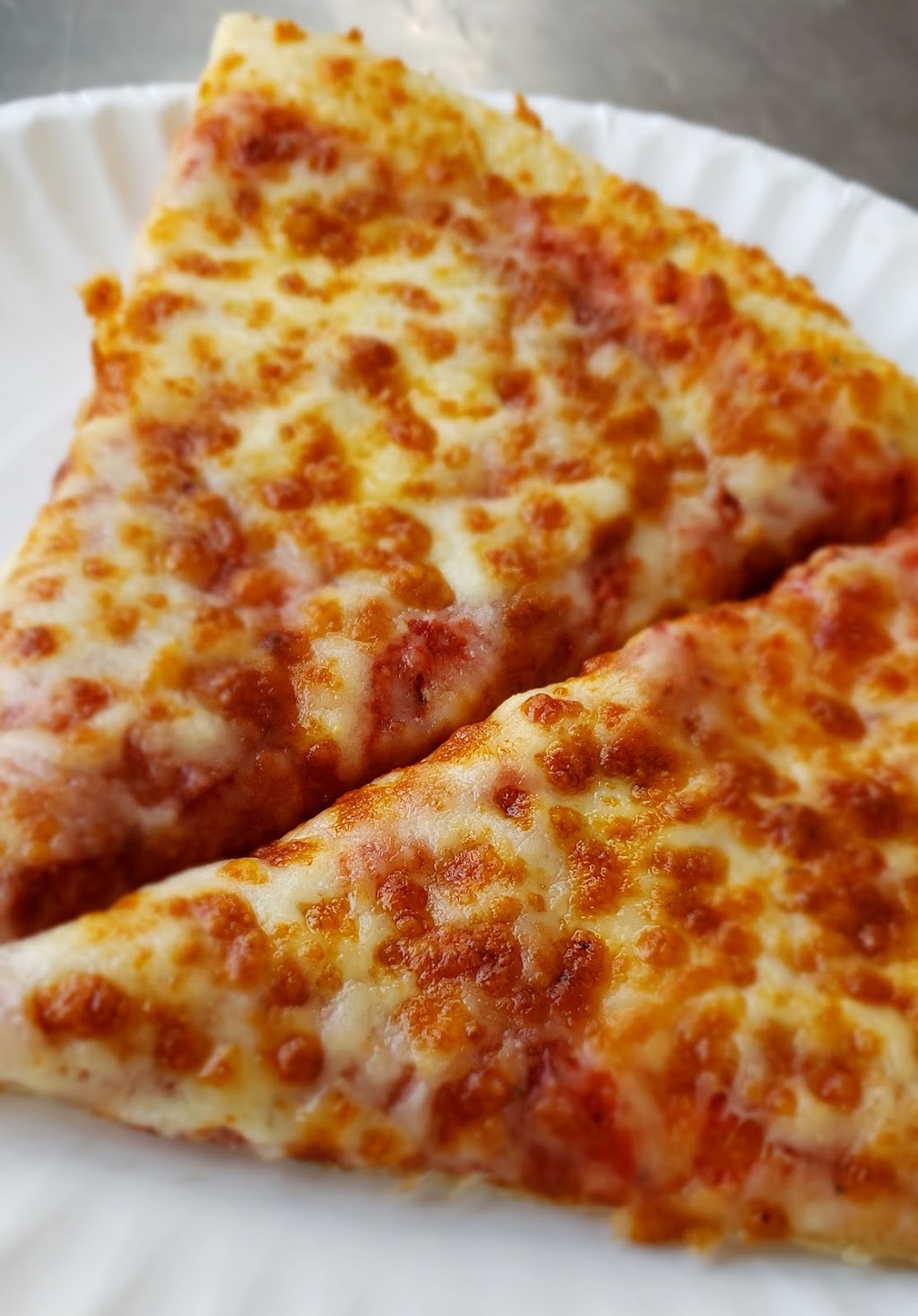 Queensboro Pizza | 1132 Ewen Ave, New Westminster, BC V3M 5E4, Canada | Phone: (604) 515-9696