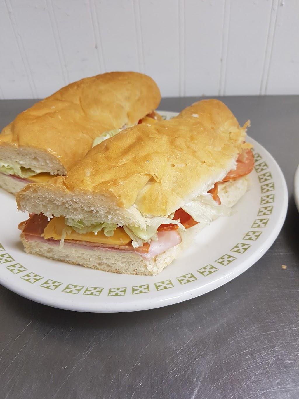 Home-Style Bakery & Cafe | 30 2 Ave, Austin, MB R0H 0C0, Canada | Phone: (204) 637-2000