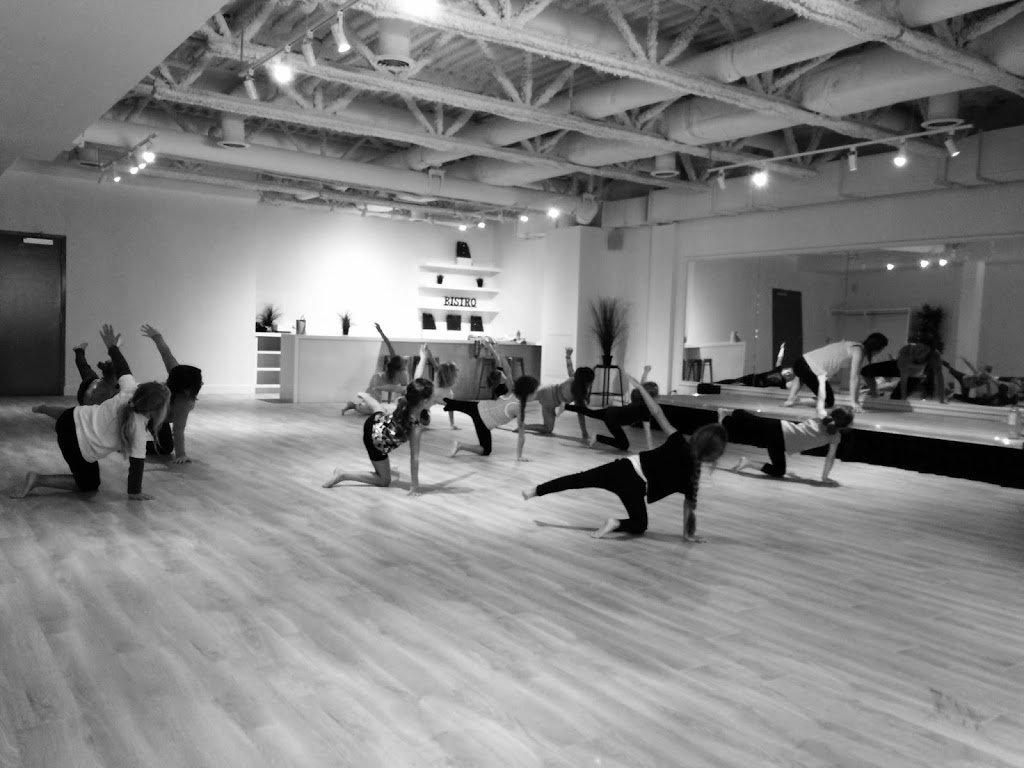Focus Studio | 77 Boulevard Sir-Wilfrid-Laurier, Mont-Saint-Hilaire, QC J3H 3N3, Canada | Phone: (450) 446-9191