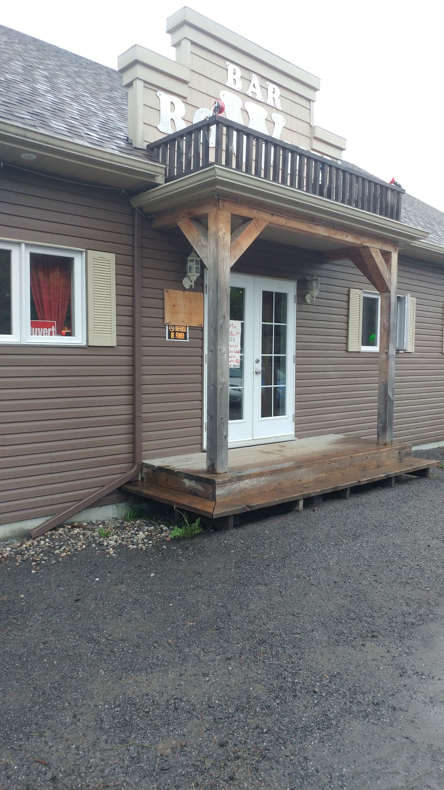 Bar chez rowny | 11850 335 Rte, Saint-Calixte, QC J0K 1Z0, Canada | Phone: (450) 222-5356