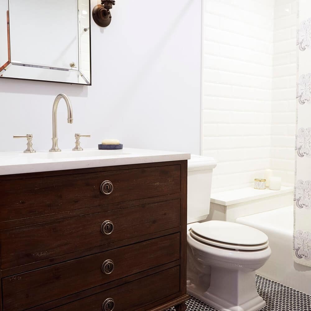 RTH HOME improvement | 719 3rd St W, North Vancouver, BC V7M 0E7, Canada | Phone: (604) 704-7600