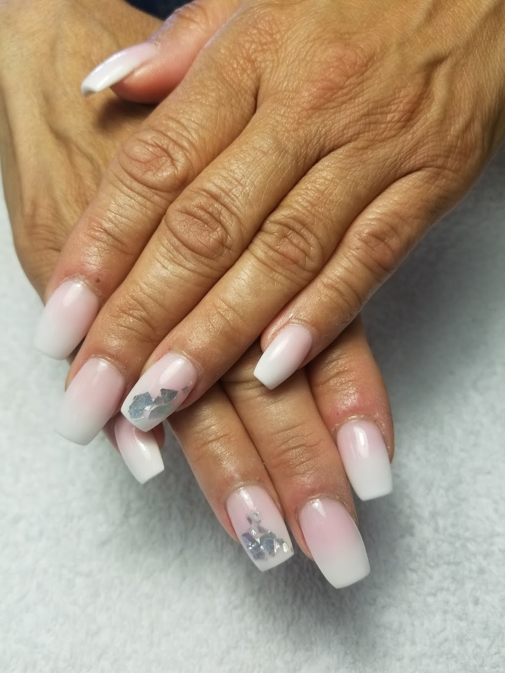 Rose Nails | 7000 McLeod Rd, Niagara Falls, ON L2G 7K3, Canada | Phone: (905) 353-8170