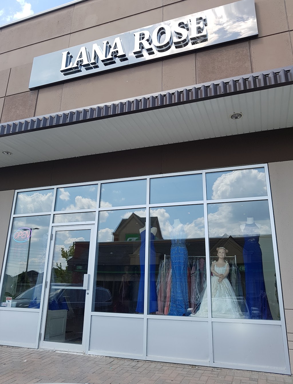 Lana Rose | 9200 Weston Rd, Woodbridge, ON L4H 2P8, Canada | Phone: (905) 553-1055