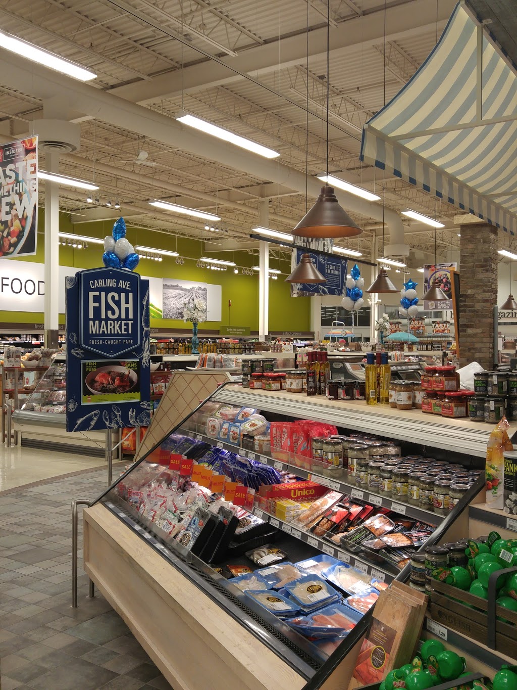 Loblaws | 2085 Carling Ave, Ottawa, ON K2A 1H2, Canada | Phone: (613) 722-3227