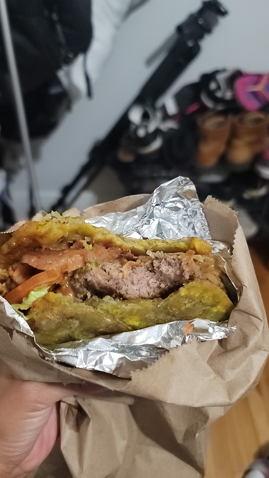 La Petite Colombie | 4035 Rue Beaubien E, Montréal, QC H1X 1H7, Canada | Phone: (514) 396-7751