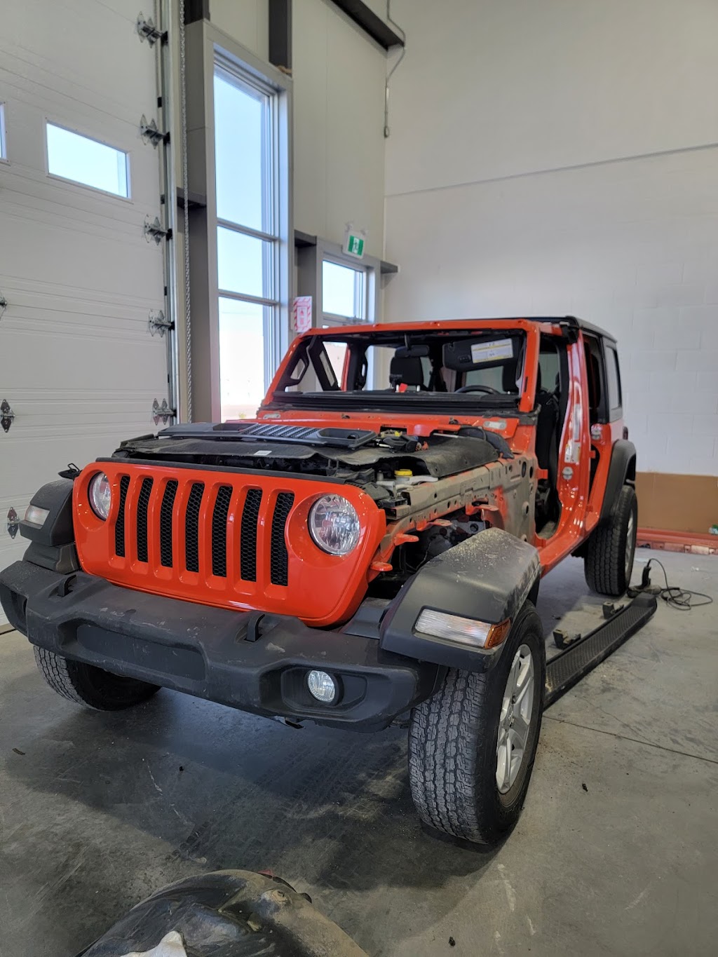 Luxure Auto | 255 Rue de Singapour #1, Québec, QC G2G 0H8, Canada | Phone: (418) 870-1820
