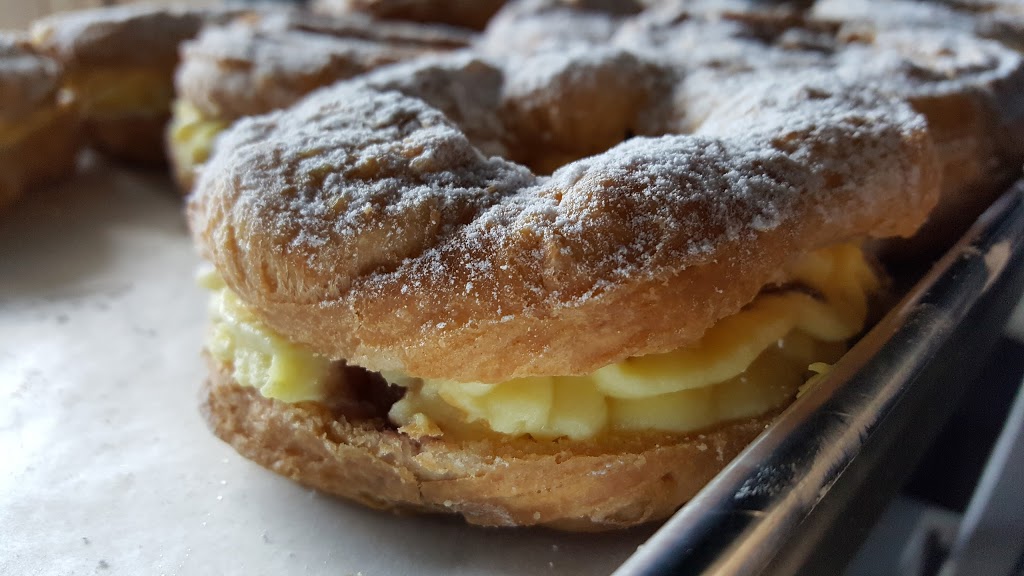 Aveiro Bakery | 2530 Sixth Line Unit 12, Oakville, ON L6H 6W5, Canada | Phone: (289) 725-0338