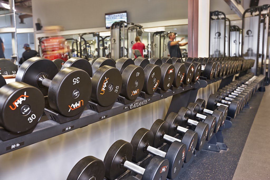 One Health Clubs | 2021 Cliff Rd, Mississauga, ON L5A 3N7, Canada | Phone: (905) 275-0610