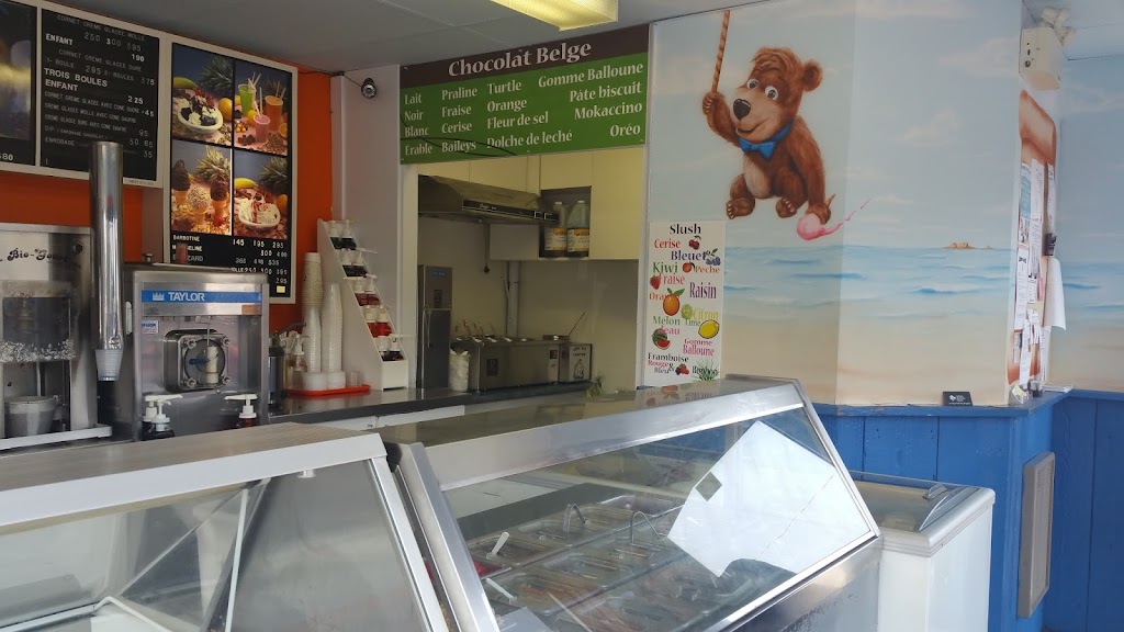 Yougi Milk Bar | 79 Boulevard Georges-Gagné S, Delson, QC J5B 2E5, Canada | Phone: (450) 638-0034
