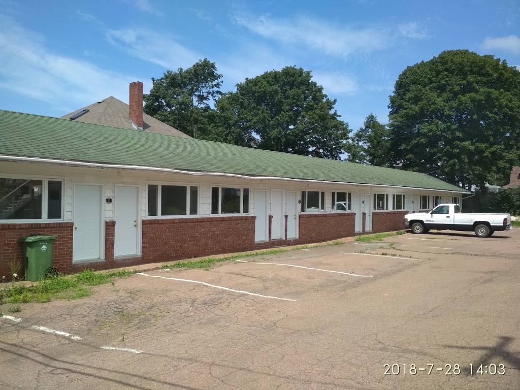Victorian Motel | 150 Victoria St E, Amherst, NS B4H 1Y3, Canada | Phone: (902) 667-7211