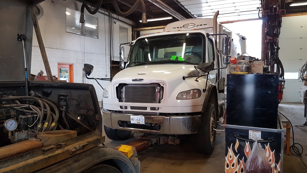 IRL International Truck Centres Ltd. | 7156 Meadowlark Rd, Vernon, BC V1B 3R6, Canada | Phone: (877) 463-0292
