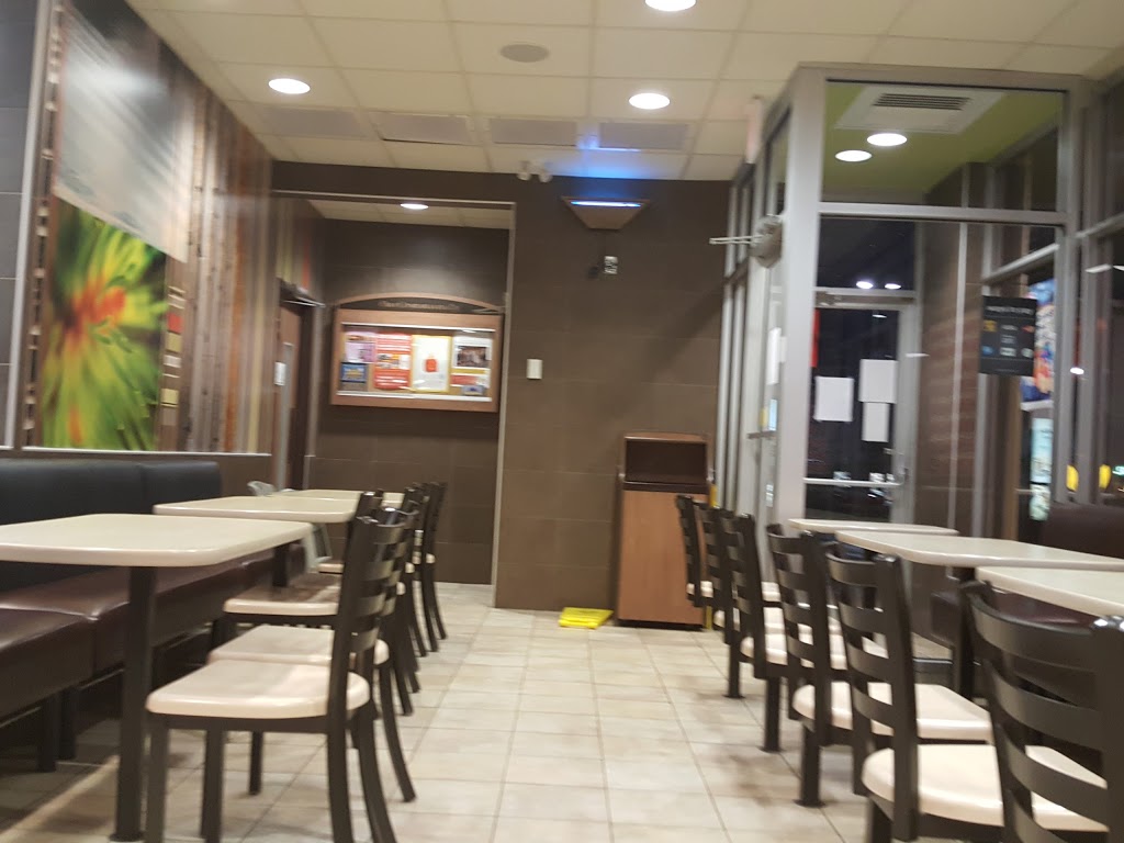 McDonalds | 2387 Highway #2, Bowmanville, ON L1C 4Z3, Canada | Phone: (905) 623-4200