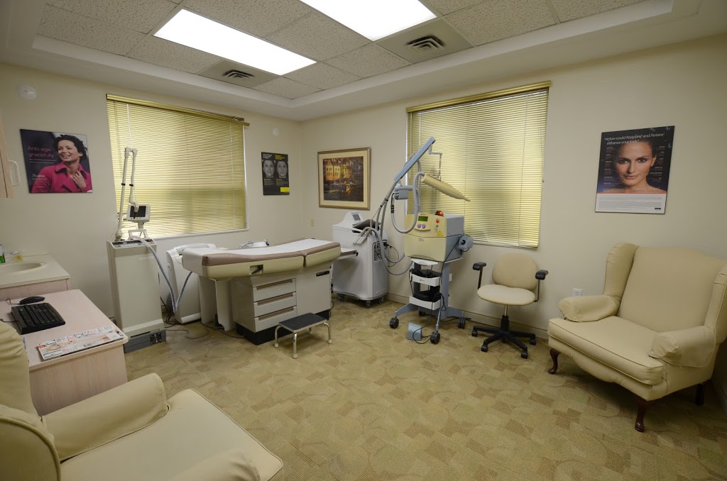 Dr. Colin Hong Plastic Surgeon 302 Sheppard Ave W, North York, ON M2N 1N5, Canada