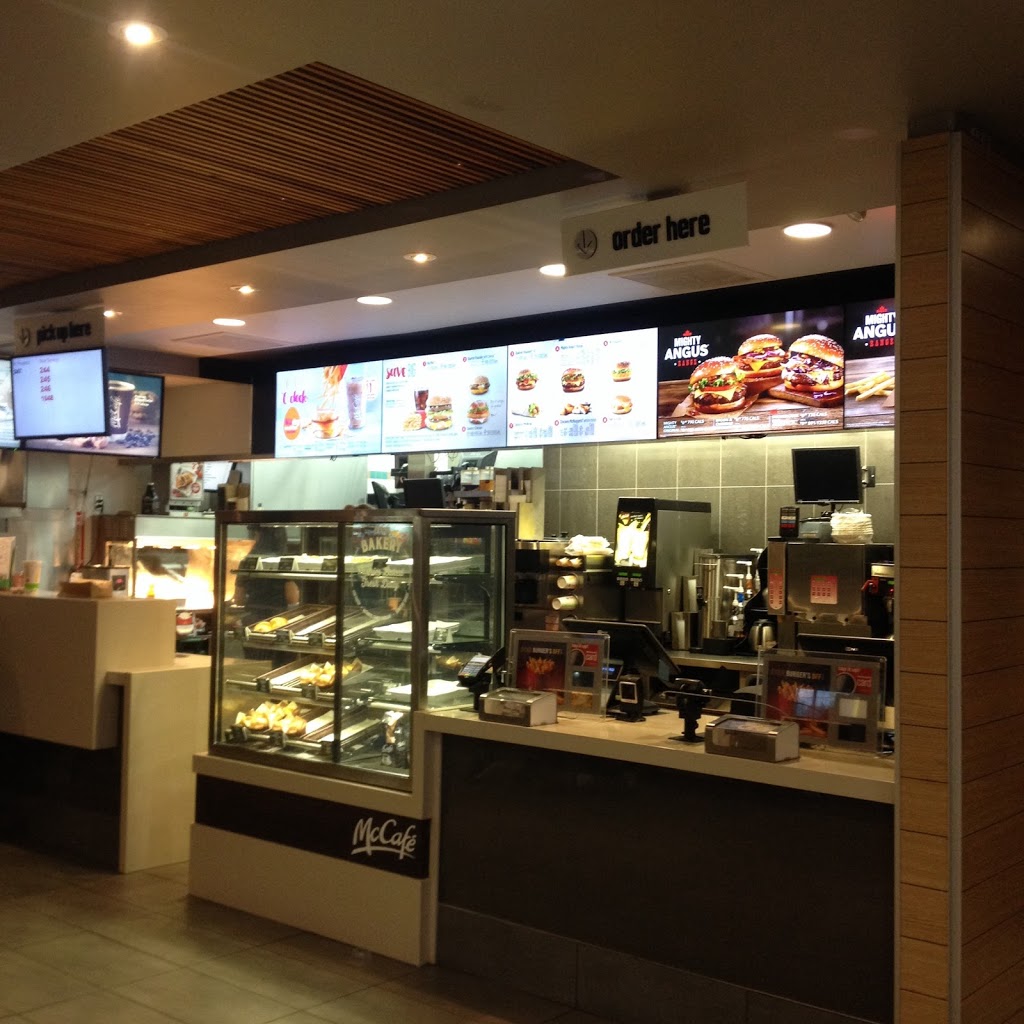 McDonalds | 20394 88 Ave, Langley City, BC V1M 2Y4, Canada | Phone: (604) 881-6220