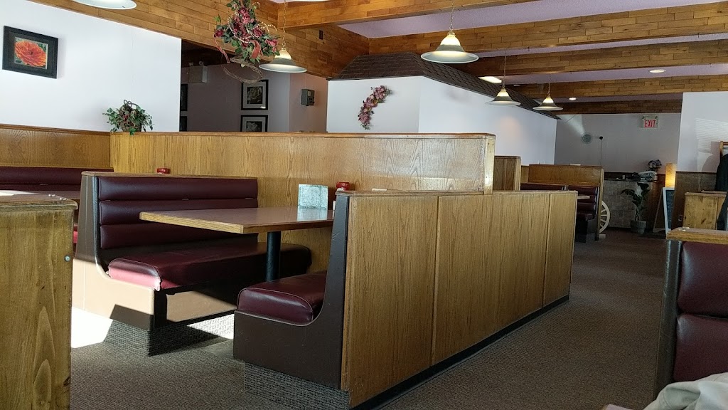 Ralphs German Restaurant And Café | 551 Muirham Dr, Winkler, MB R4W 4A6, Canada | Phone: (204) 325-9500