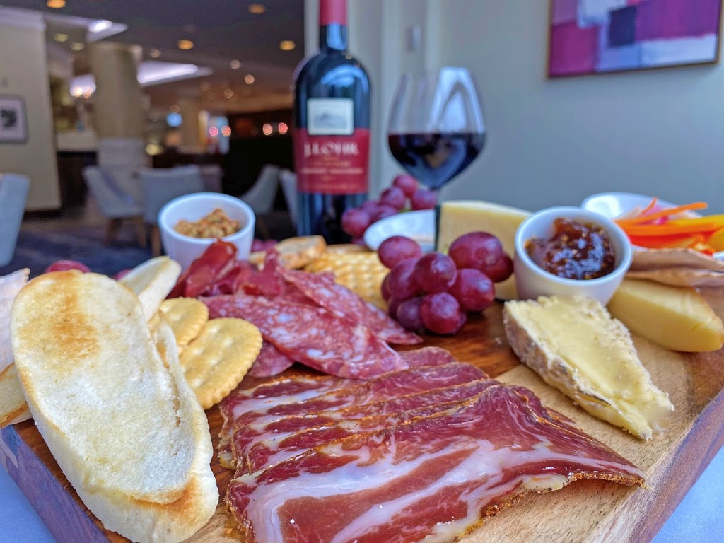Crave Restaurant | 600 Hwy 7, Richmond Hill, ON L4B 1B2, Canada | Phone: (905) 881-2121