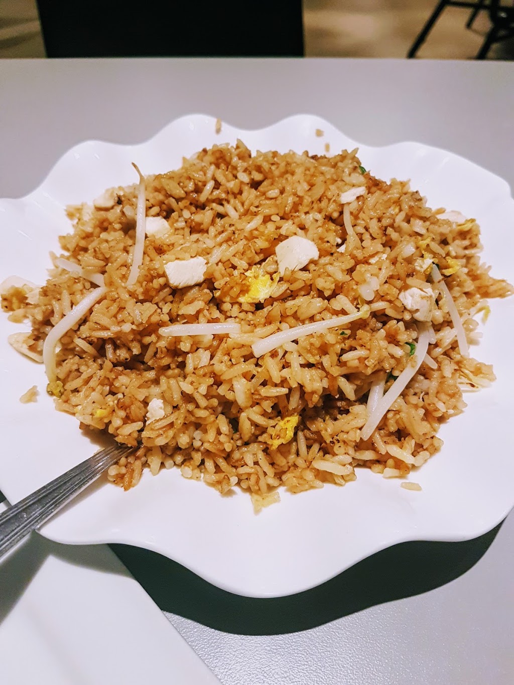 Yiuans Kitchen | 611 Wonderland Road North, London, ON N6H 1T6, Canada | Phone: (519) 473-1741