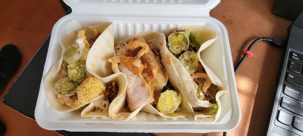 Elpatcho’s Tacos | 309 Lake Ave. E, Carleton Place, ON K7C 2J5, Canada | Phone: (613) 451-2093