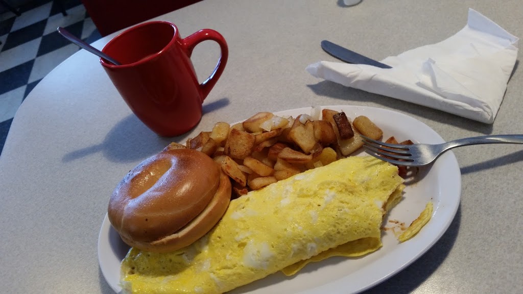 Hometown Cafe | 3 N Main St, Norwood, NY 13668, USA | Phone: (315) 353-2852