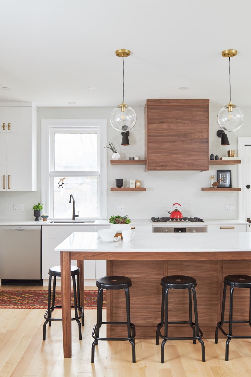M2 Contractors | 35 Lonsdale Dr, Guelph, ON N1H 5N1, Canada | Phone: (905) 699-5709