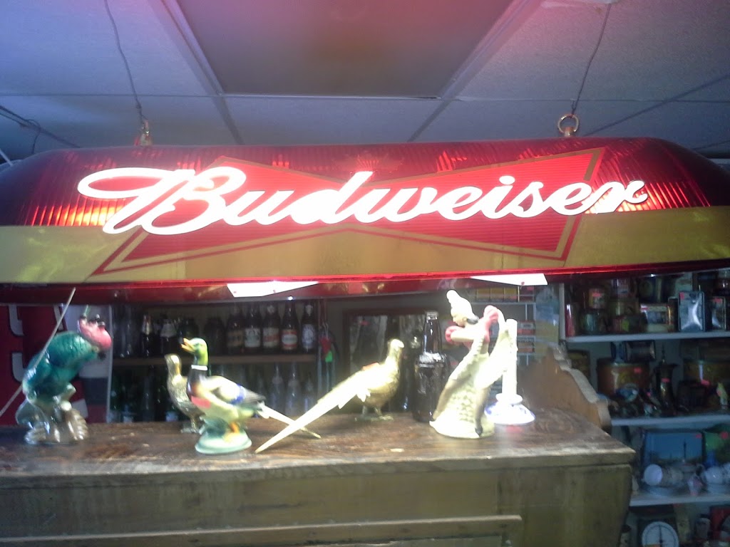 Fergies Antiques and Collectables | 105 Saskatchewan Ave, Outlook, SK S0L 2N0, Canada | Phone: (306) 867-9925