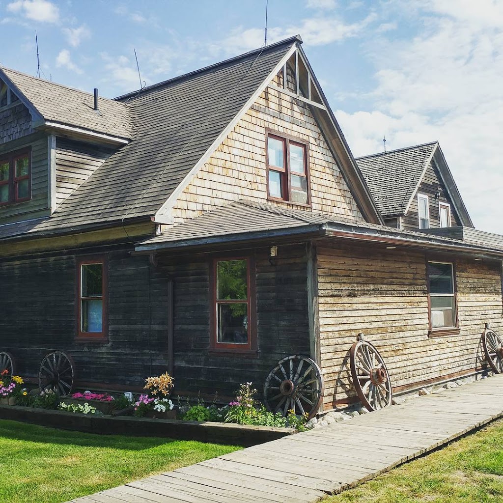 Champetre County Wild West Resort / Howling Coyote Saloon | Box 12, St-Denis, SK S0K 3W0, Canada | Phone: (306) 258-4635