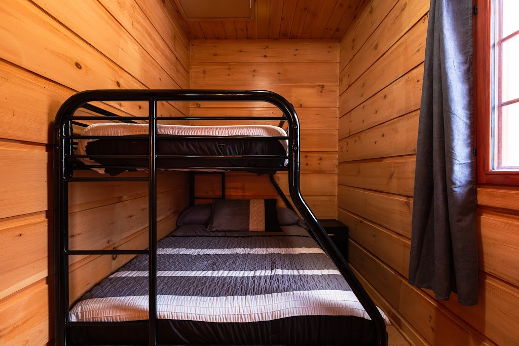 Chalets Brise Du Nord | 269 Av. Alain-Collette, Chertsey, QC J0K 3K0, Canada | Phone: (514) 677-8580