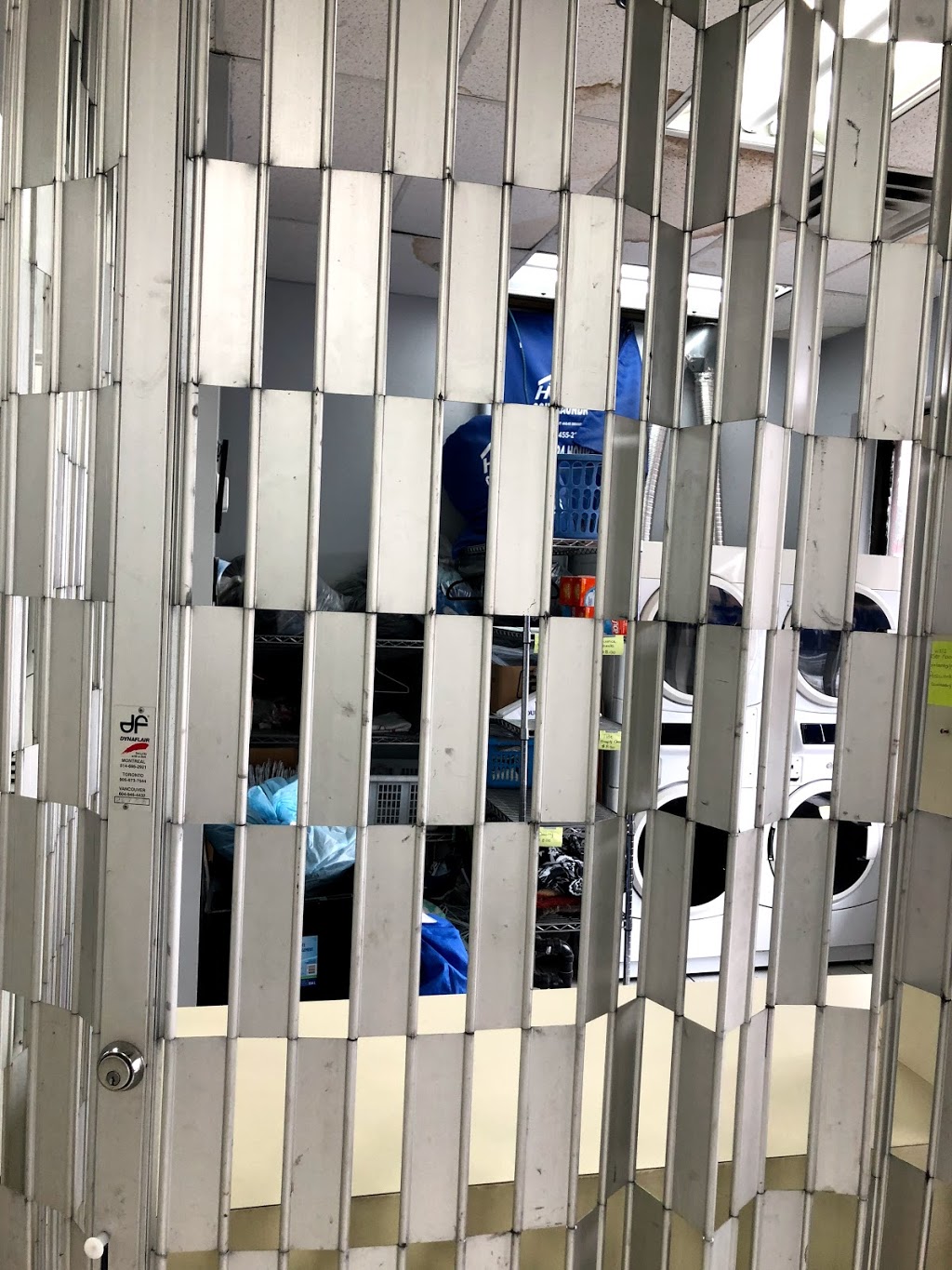 Just Like Home Coin Laundry Ltd | 71 West Dr, Brampton, ON L6T 2J6, Canada | Phone: (905) 455-2229