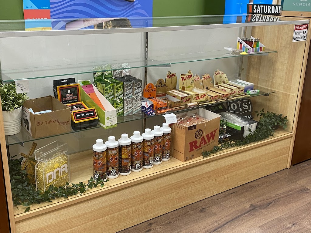Magic Buds Madigan | 6060 Memorial Dr #50, Calgary, AB T2A 5Z5, Canada | Phone: (403) 475-6602