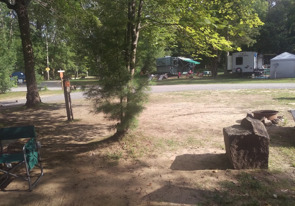Lagoon Tent and Trailer Park | 100 Lagoon Trailer Park Dr, Huntsville, ON P1H 2J4, Canada | Phone: (705) 789-5011