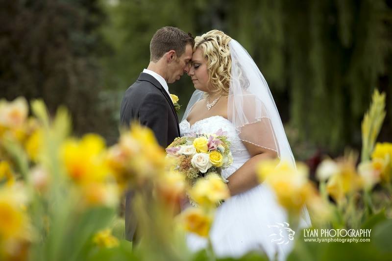 Lyan Photography | 10 Adelaide Ave, Brantford, ON N3S 7H3, Canada | Phone: (519) 732-4941