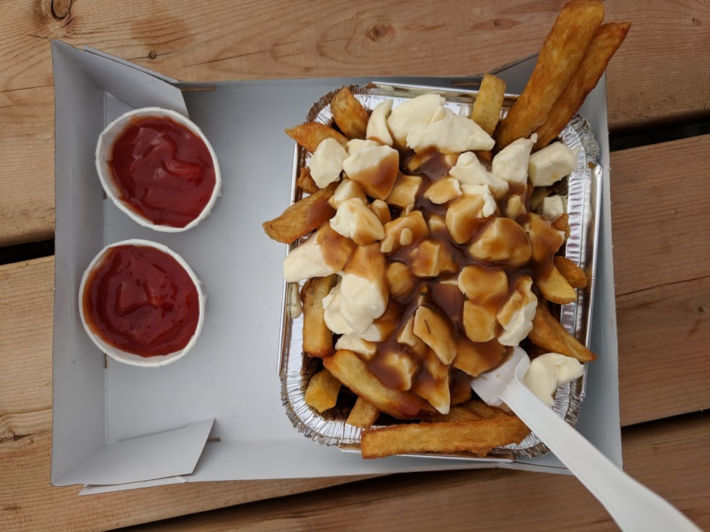 Reine de la Patate | 246 Rue Water, Danville, QC J0A 1A0, Canada | Phone: (819) 839-3183