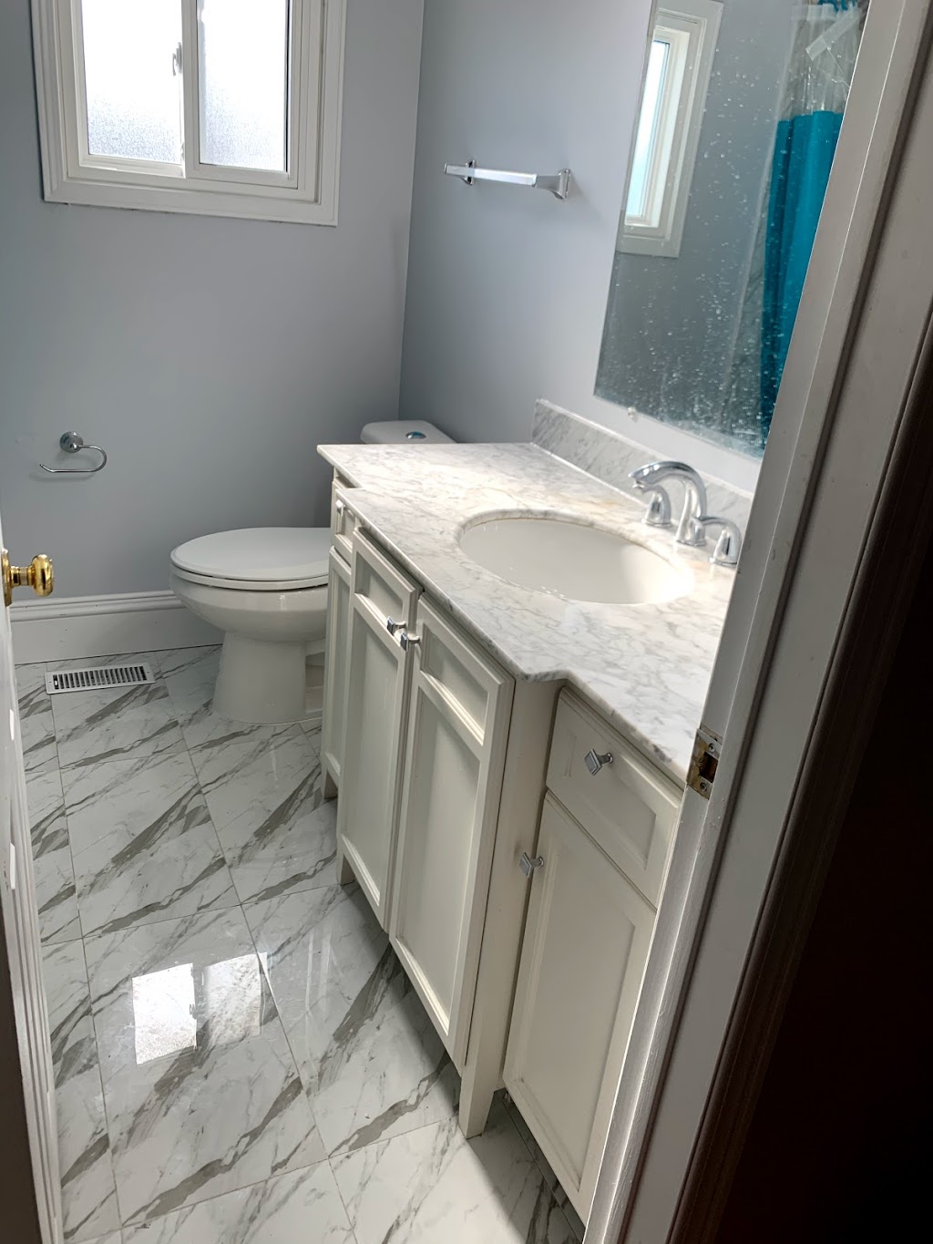 Raj Renos Inc | 53 Massey St, Brampton, ON L6S 2V8, Canada | Phone: (647) 771-0806