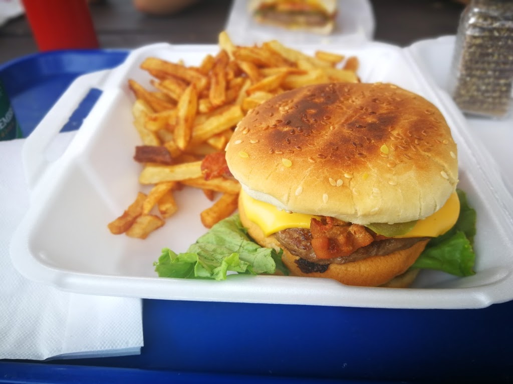 Resto-Pizz du Village | 40 Rue Albert Ferland, Chénéville, QC J0V 1E0, Canada | Phone: (819) 428-3337