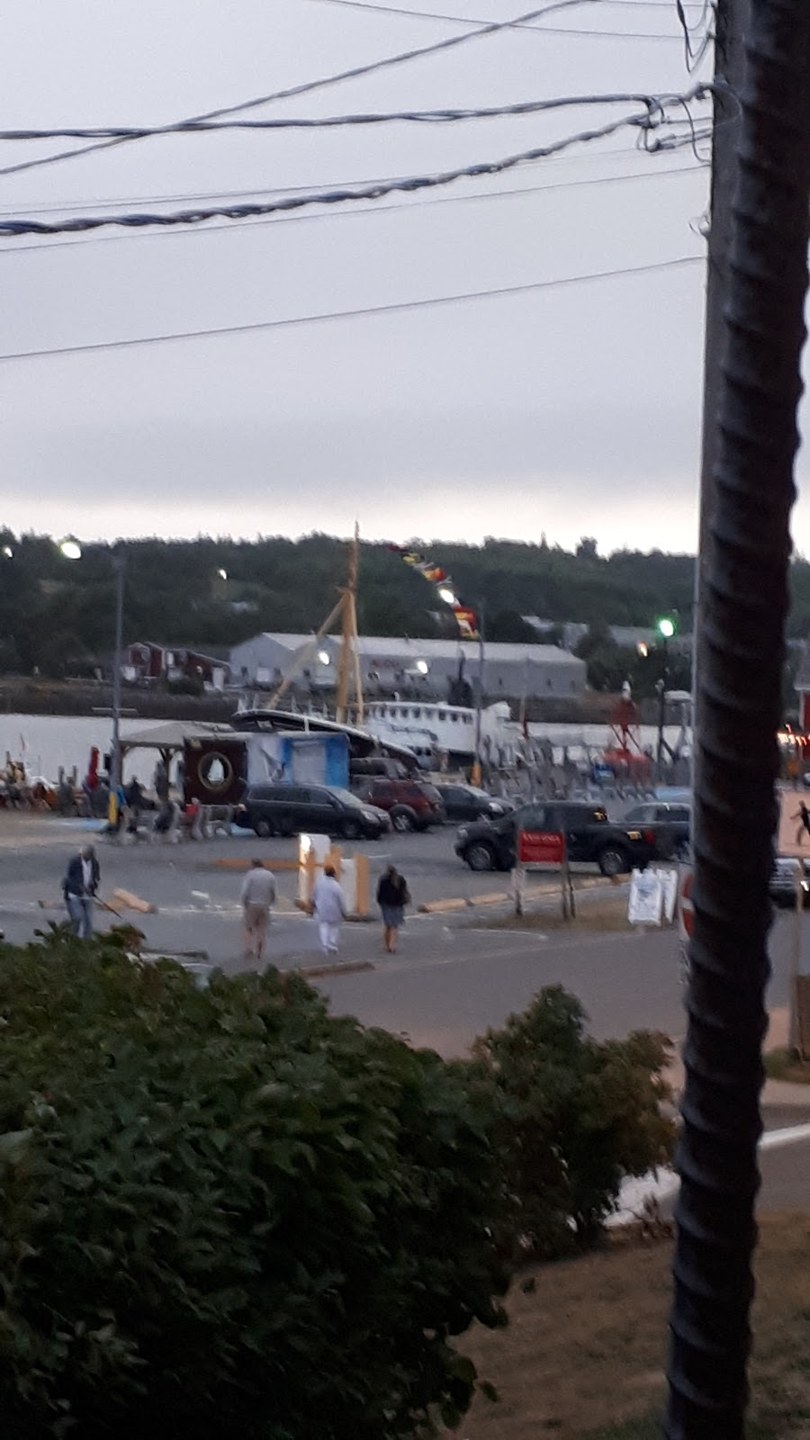 Elizabeths Books | 134 Montague St, Lunenburg, NS B0J 2C0, Canada | Phone: (902) 634-8149