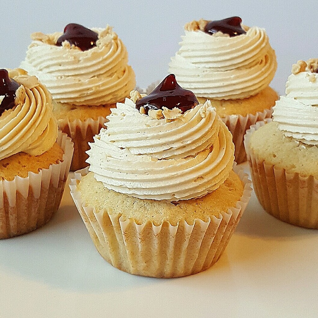 Cakes N Confections | 42 Arundel Rd, Winnipeg, MB R2J 2K9, Canada | Phone: (204) 588-2088
