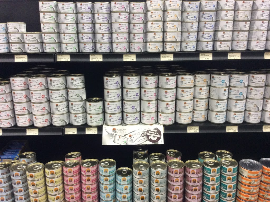 Pet Valu | 16640 Yonge St, Newmarket, ON L3X 2N8, Canada | Phone: (905) 953-9300