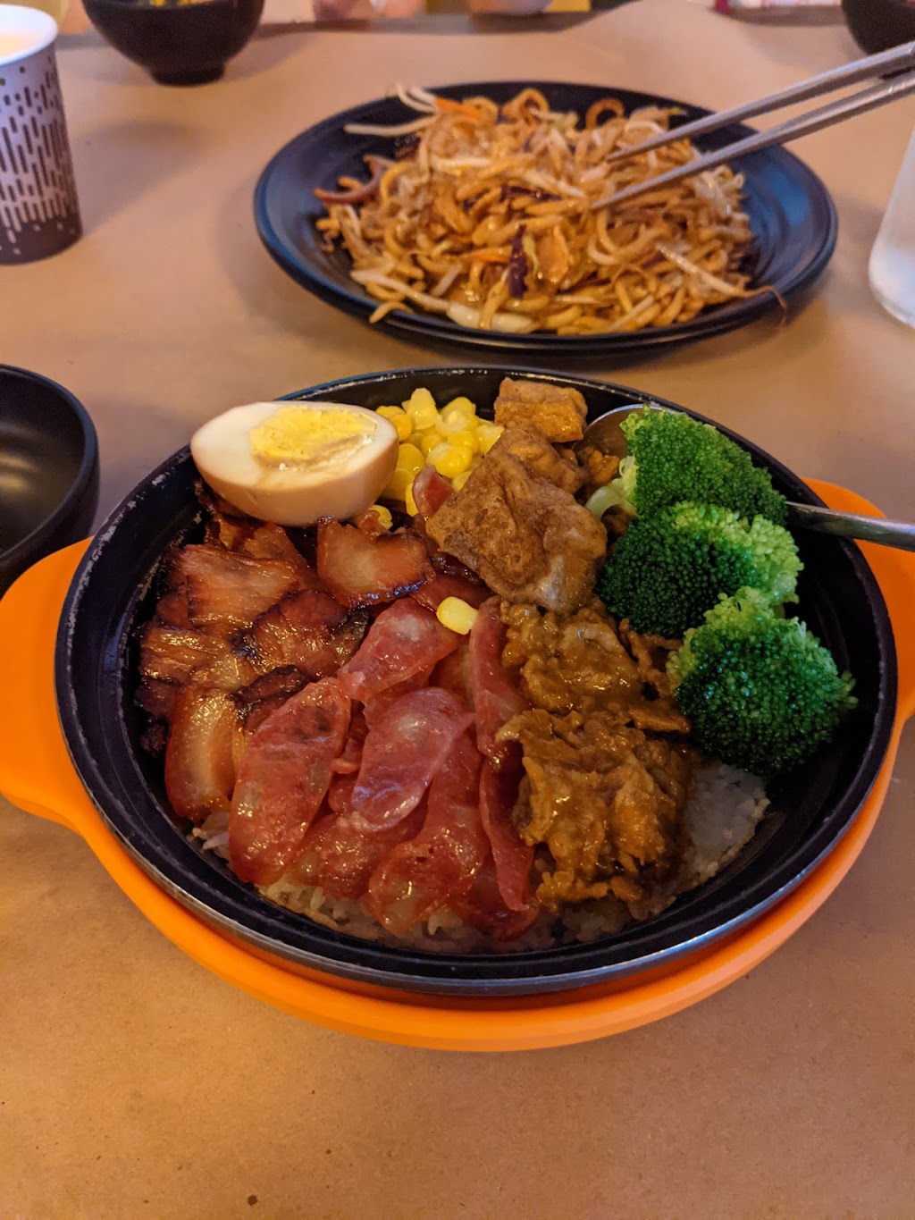 Clay Pot Rice | 4515 Macleod Trail SW, Calgary, AB T2B 0A5, Canada | Phone: (403) 455-6802