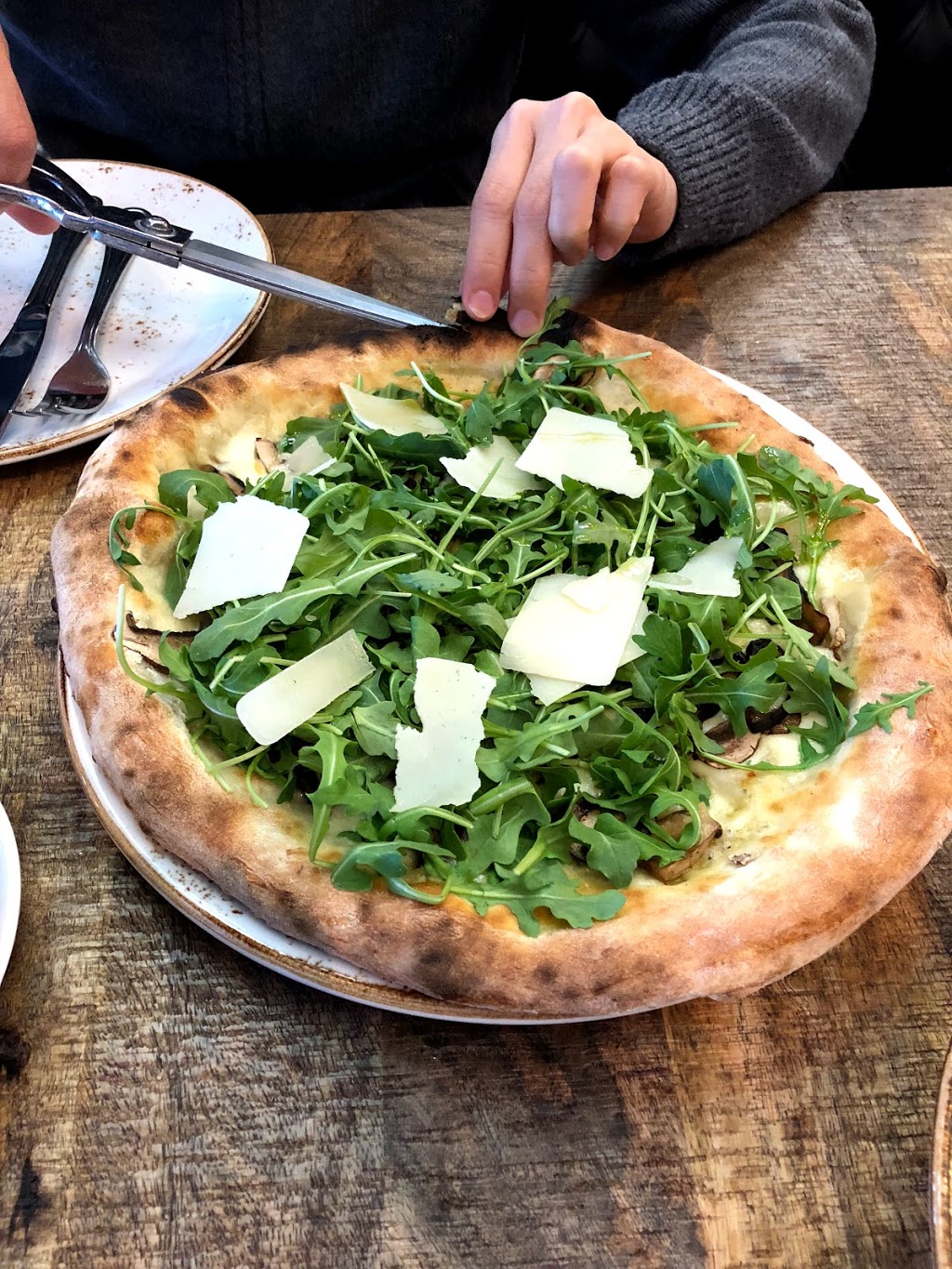 Industria Pizzeria + Bar | Carrefour Laval, 3035 Boulevard le Carrefour, Laval, QC H7T 1C7, Canada | Phone: (450) 934-0777