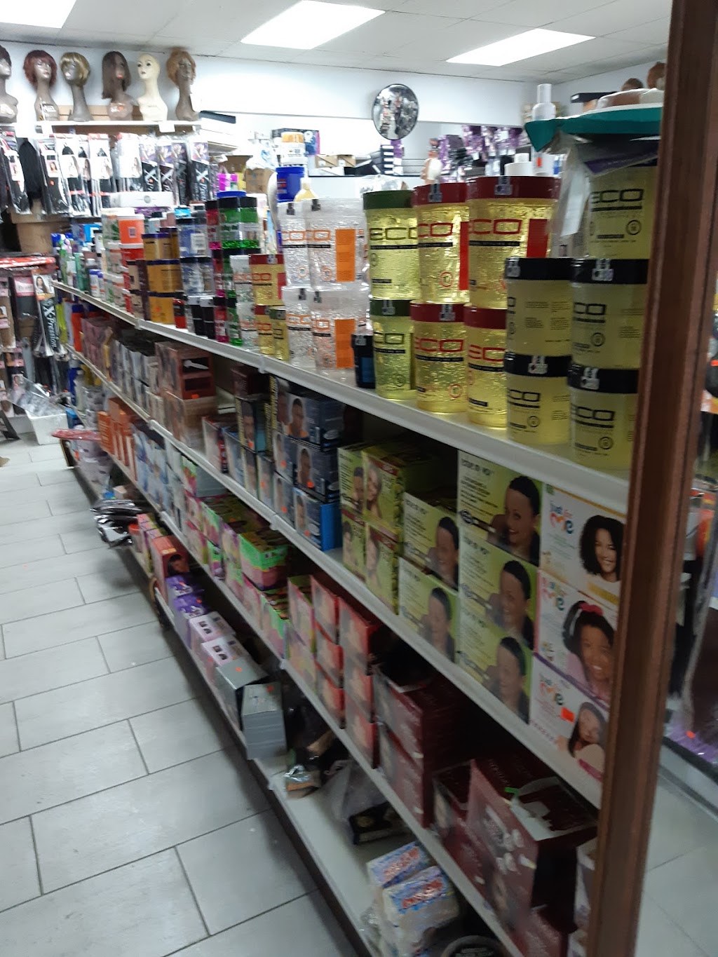 Depot Cosmetiques | 5825 Bd Léger, Montréal-Nord, QC H1G 6E1, Canada | Phone: (438) 289-4057