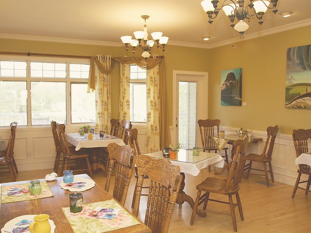 Rosebud Country Inn | 111 Severn Ave., Rosebud, AB T0J 2T0, Canada | Phone: (866) 677-2211