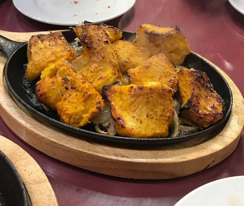 Royal Indian Buffet and Sweets | 525 Hespeler Rd #4, Cambridge, ON N1R 6J2, Canada | Phone: (519) 740-4949