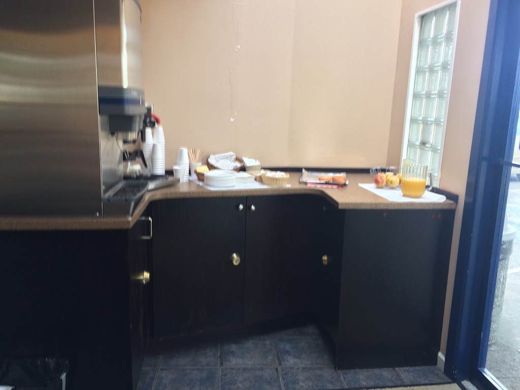 Happy Day Inn | 7330 6th St, Burnaby, BC V3N 3L3, Canada | Phone: (604) 524-8501