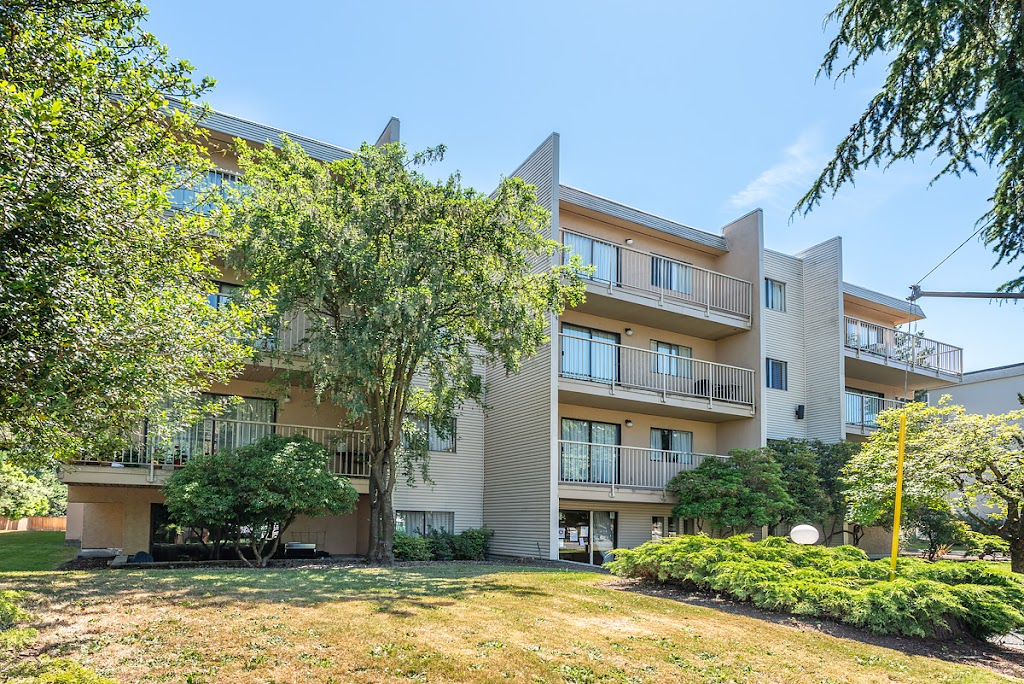 Sunny Lane Apartments | 3255 Quadra St, Victoria, BC V8X 1G4, Canada | Phone: (250) 589-1910