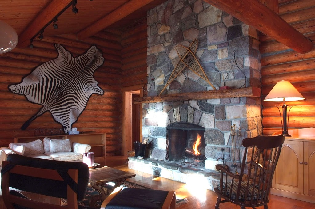 Folk Tree Lodge | 146212 HIghway 762, Bragg Creek, AB T0L 0K0, Canada | Phone: (403) 949-4120