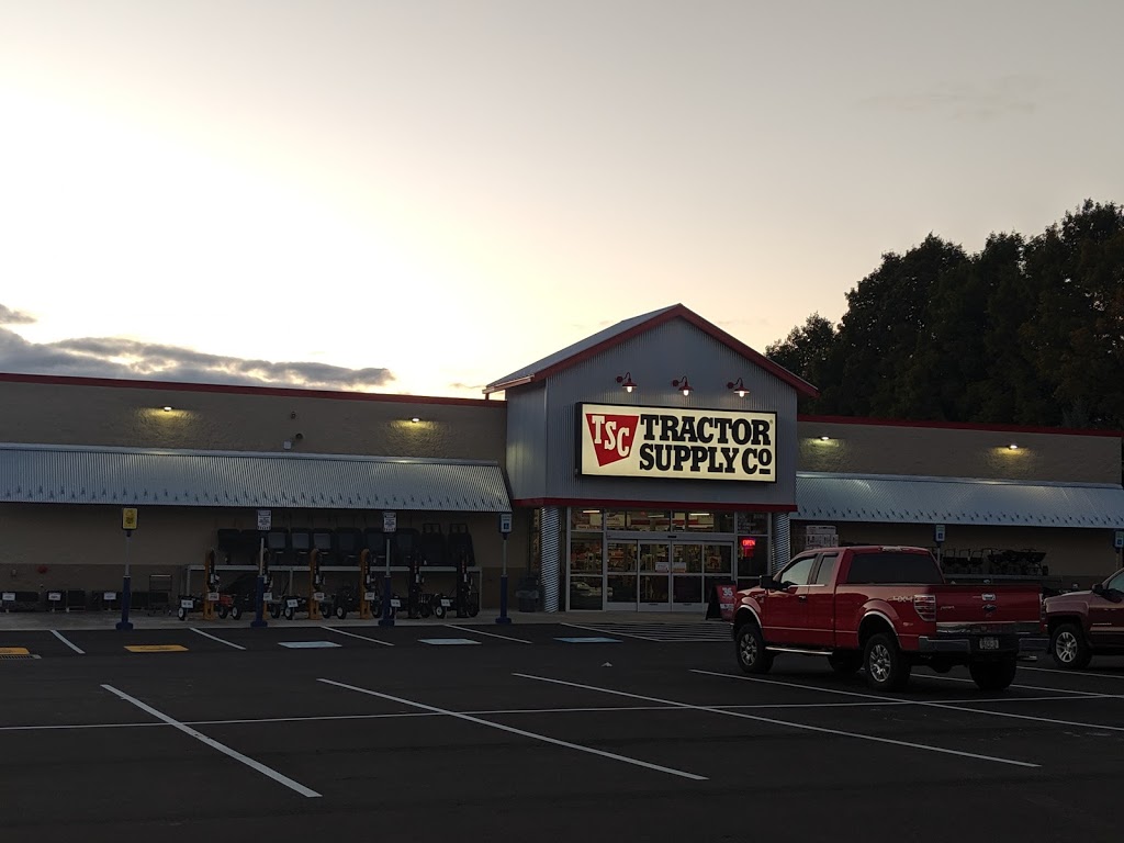 Tractor supply | 10838 Main St, North Collins, NY 14111, USA | Phone: (716) 337-3377