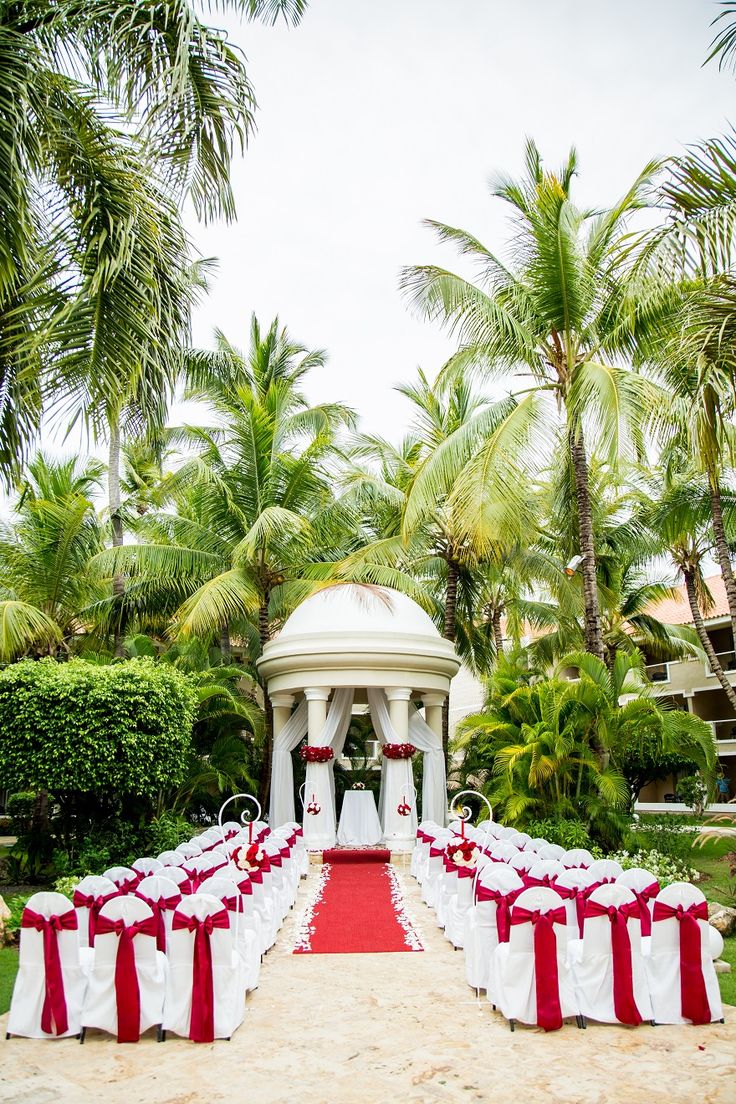 Liz Moore Destination Weddings | 210-4280 Bayview St, Richmond, BC V7E 0B3, Canada | Phone: (877) 978-7555