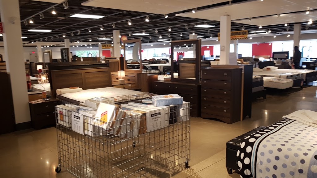 EconoMax 12605 Rue Sherbrooke E, PointeauxTrembles, QC H1B 1C8, Canada