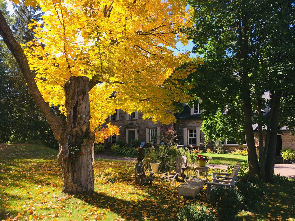 The Old Mill Manor | 104 Old Mill Ln, Almonte, ON K0A 1A0, Canada | Phone: (613) 257-9477